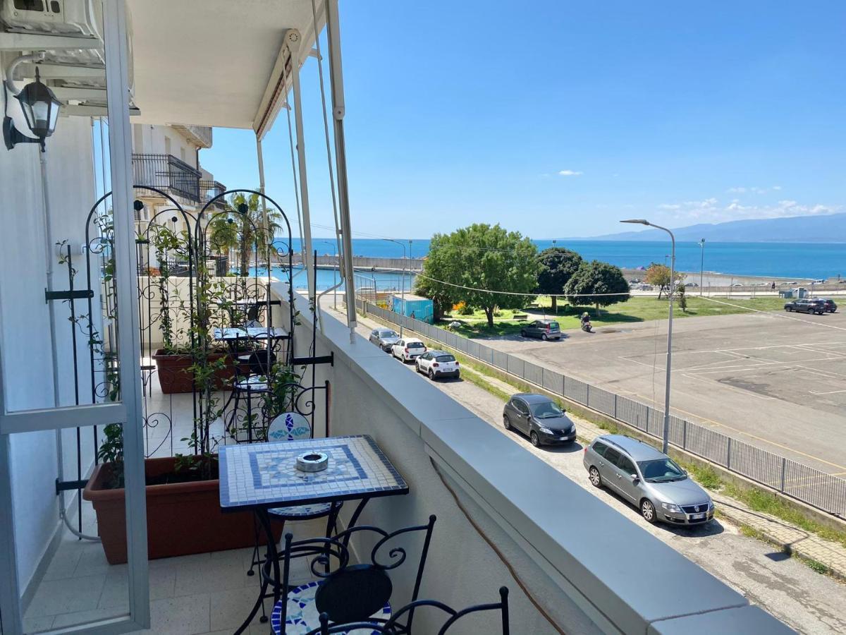 B E B Le Terrazze Sul Mare Bed and Breakfast Catanzaro Buitenkant foto